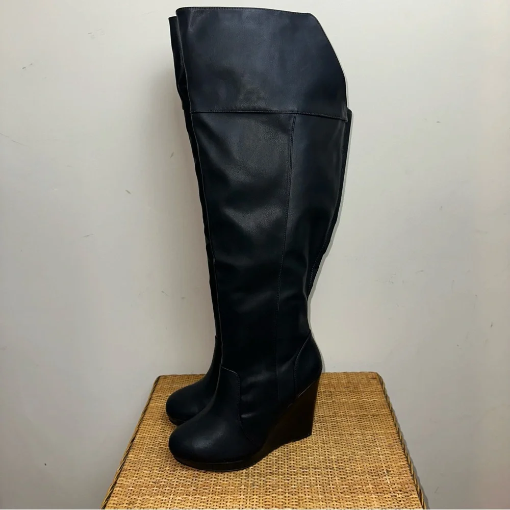 Torrid Women’s 9.5W Over the Knee Wedge Boots Wide Width Wide Calf Black